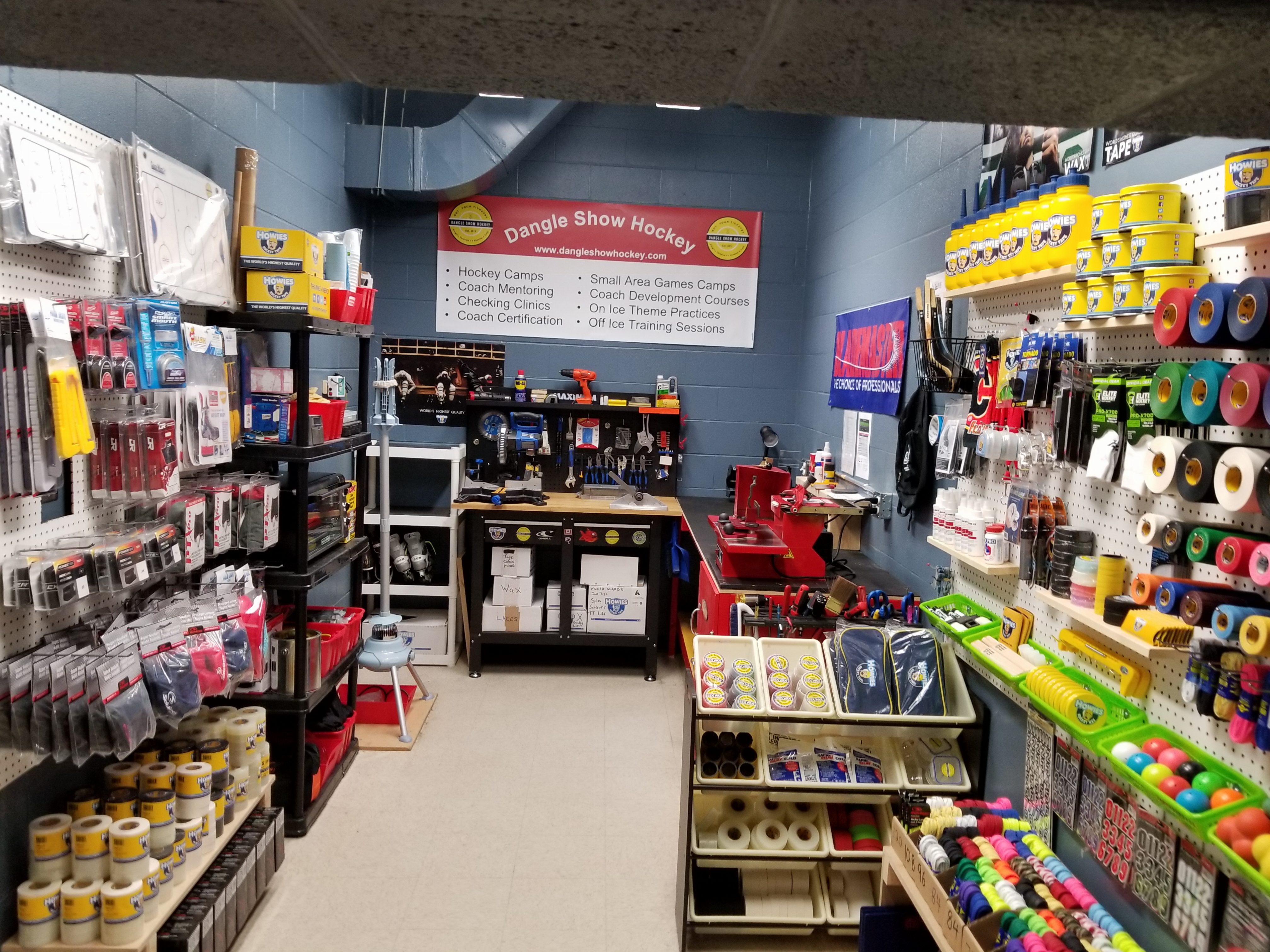 Pro Shop DANGLE SHOW HOCKEY